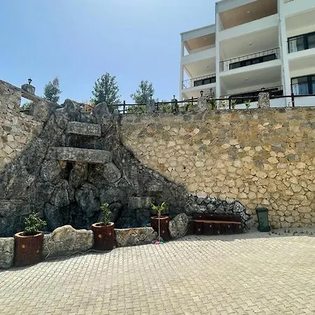 Oez Akdeniz Apart 公寓式酒店 *